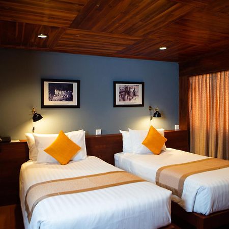 Pakse Hotel & Restaurant Экстерьер фото